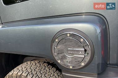 Внедорожник / Кроссовер Hummer H3 2006 в 