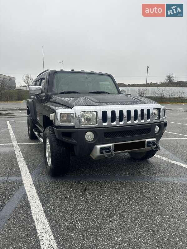 Внедорожник / Кроссовер Hummer H3 2008 в Ужгороде