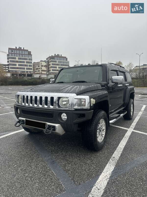 Внедорожник / Кроссовер Hummer H3 2008 в Ужгороде
