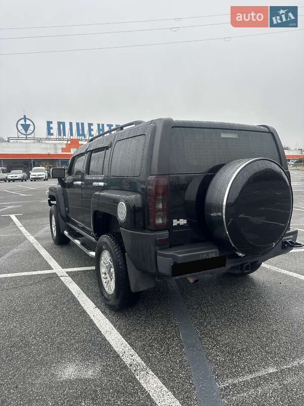 Внедорожник / Кроссовер Hummer H3 2008 в Ужгороде