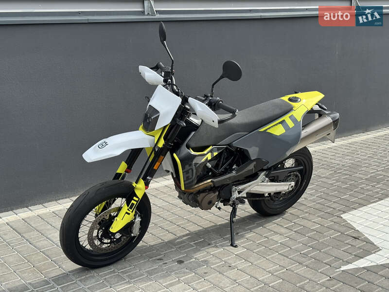 Мотоцикл Супермото (Motard) Husqvarna 701 Supermoto 2024 в Одессе фото 16 Мотоцикл Супермото (Motard) Husqvarna 701 Supermoto 2024 в Одессе