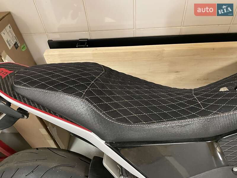 Мотоцикл Кастом Husqvarna Nuda 2012 в Киеве фото 5 Мотоцикл Кастом Husqvarna Nuda 2012 в Киеве