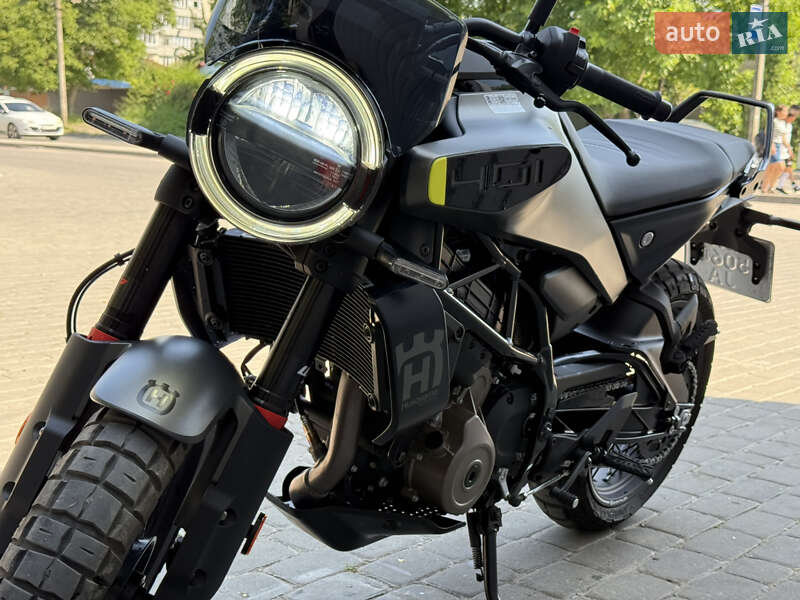 Мотоцикл Без обтікачів (Naked bike) Husqvarna Svartpilen 2024 в Кам'янець-Подільському