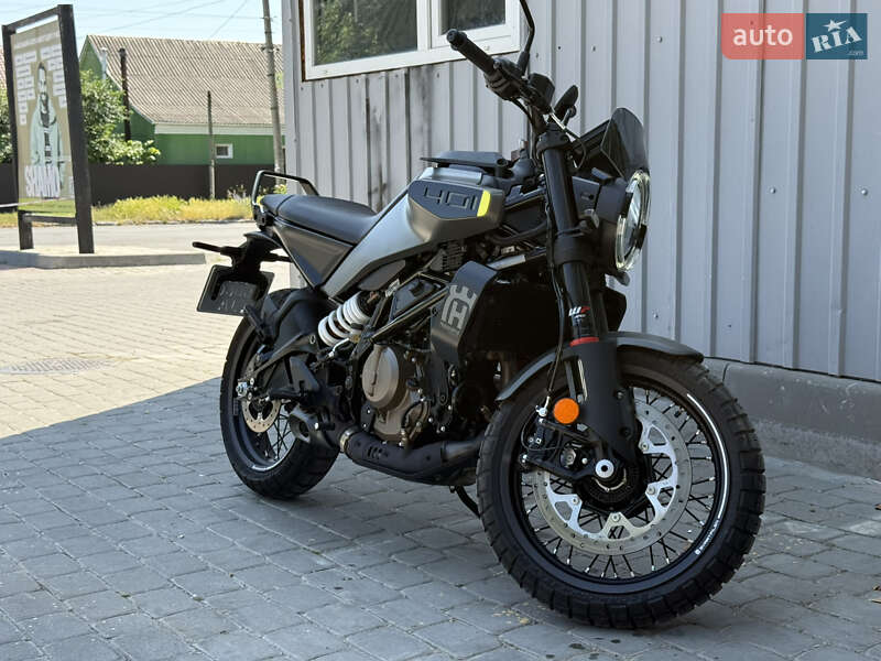 Мотоцикл Без обтікачів (Naked bike) Husqvarna Svartpilen 2024 в Кам'янець-Подільському
