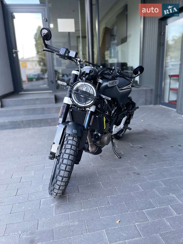 Скремблер Husqvarna Svartpilen 2020 в Києві