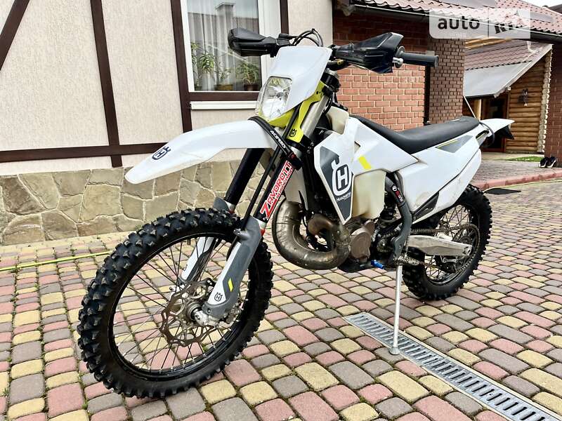 Мотоцикл Внедорожный (Enduro) Husqvarna TE 300 2022 в 