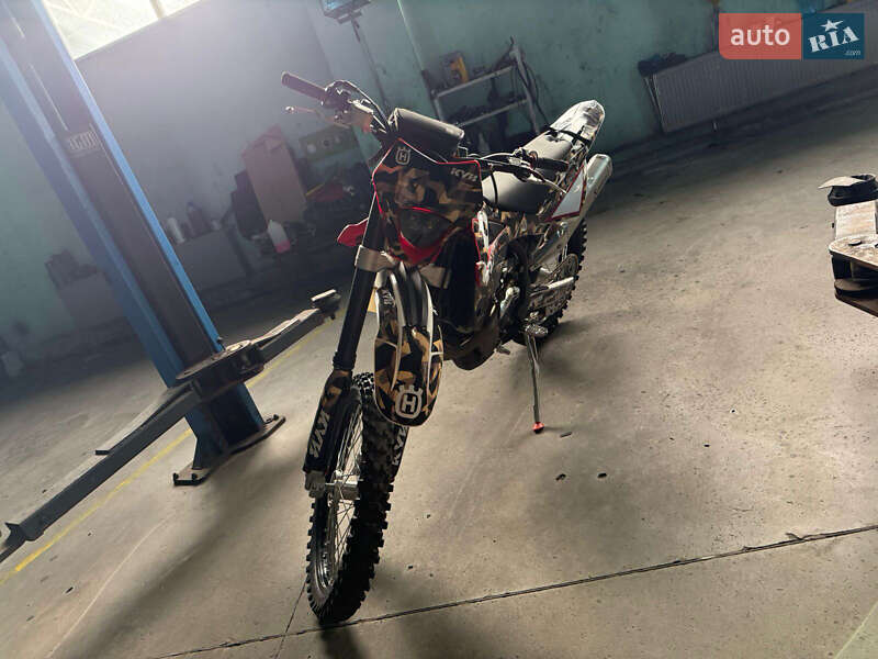 Мотоцикл Кросс Husqvarna TE 300 2012 в Броварах