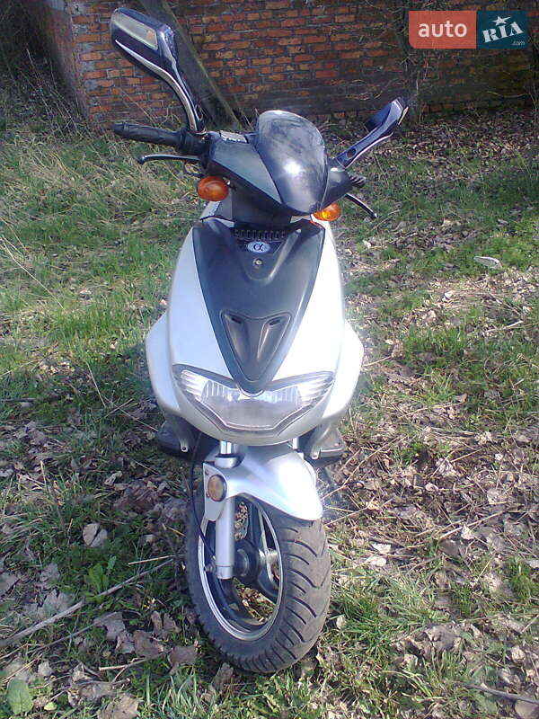 Грузовые мотороллеры, мотоциклы, скутеры, мопеды Hussar QJ 2010 в 