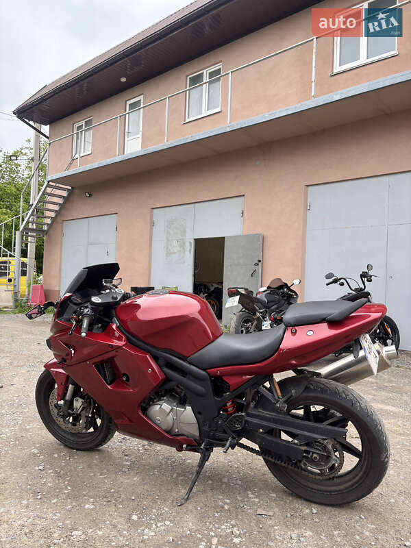 Спортбайк Hyosung GT 650R 2009 в Вінниці