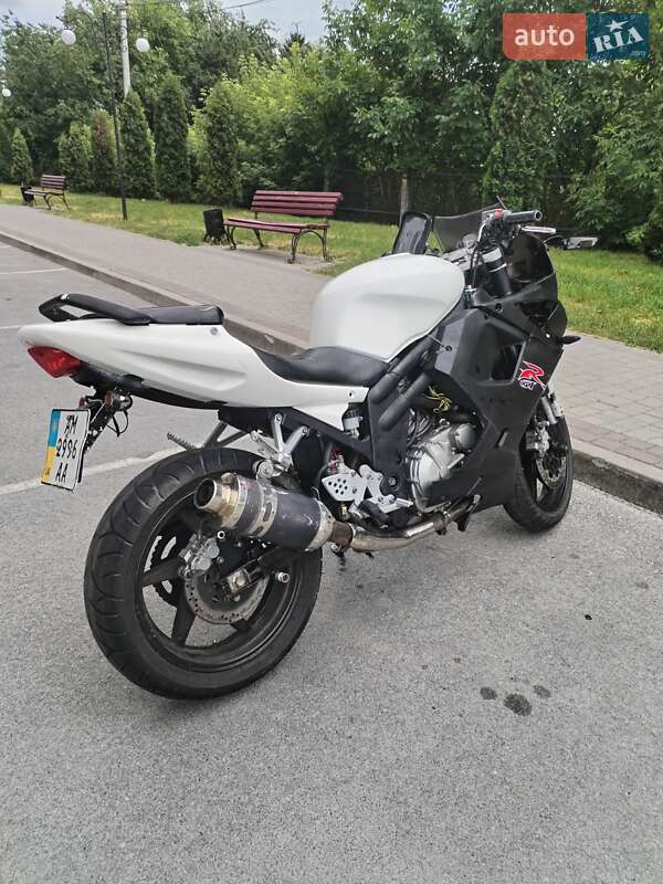 Спортбайк Hyosung GT 650R 2006 в Звягеле