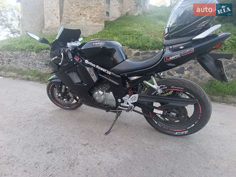 Спортбайк Hyosung GT 650R 2007 в Острозі