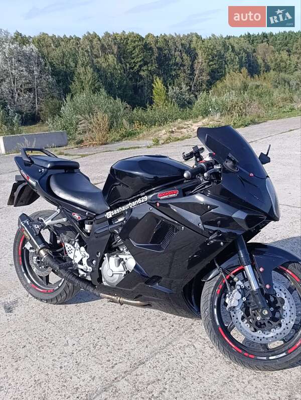 Спортбайк Hyosung GT 650R 2007 в Острозі