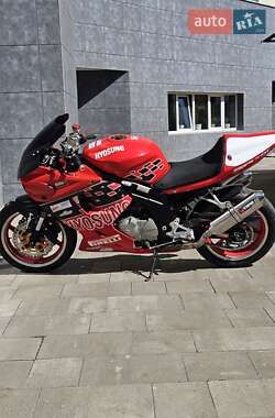 Спортбайк Hyosung GT 650R 2010 в 
