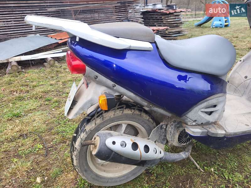 Скутер Hyosung SF 2010 в Рожнятові