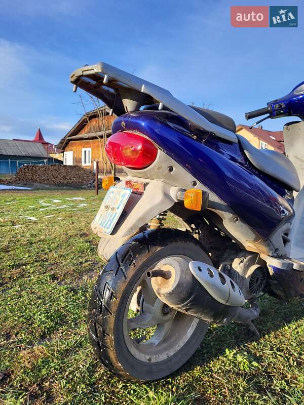 Скутер Hyosung SF 2010 в Рожнятові
