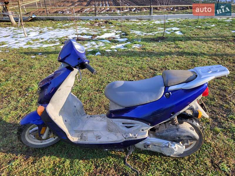 Скутер Hyosung SF 2010 в Рожнятові