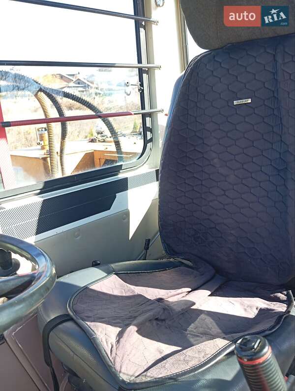 Экскаватор погрузчик Hyundai 130D 1997 в Богородчанах