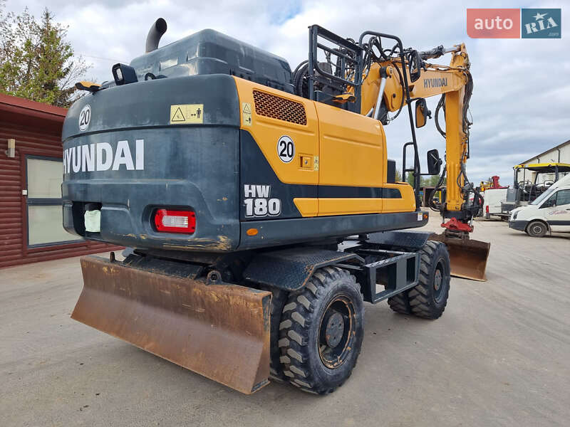 Колісний екскаватор Hyundai 180D 2022 в Одесі