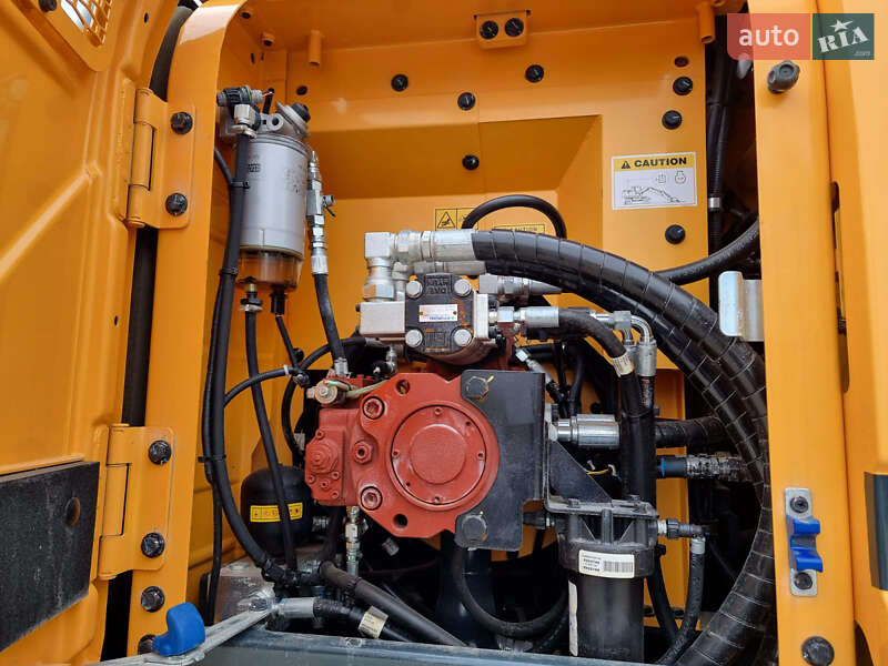 Колісний екскаватор Hyundai 180D 2022 в Одесі