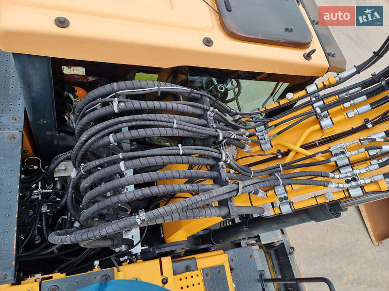 Колісний екскаватор Hyundai 180D 2022 в Одесі