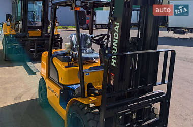 Вилочный погрузчик Hyundai 30D 2025 в 