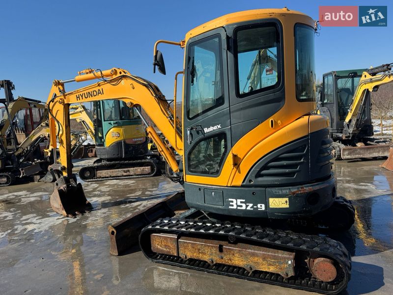 Миниэкскаватор Hyundai 35L 2015 в Недобоевцах