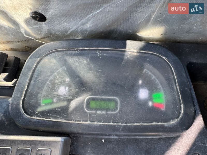 Миниэкскаватор Hyundai 35L 2015 в Недобоевцах