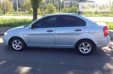 Седан Hyundai Accent 2008 в Кривом Роге