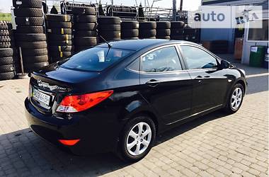 Седан Hyundai Accent 2014 в Тячеве