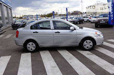 Седан Hyundai Accent 2010 в Киеве