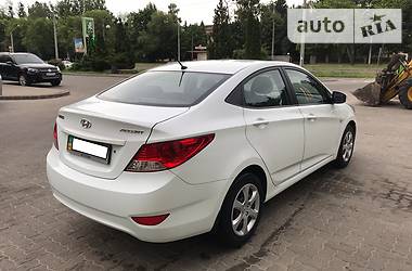 Седан Hyundai Accent 2011 в Львове