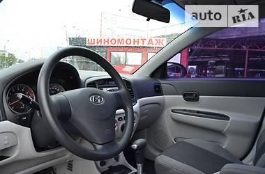 Седан Hyundai Accent 2008 в Киеве