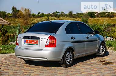 Седан Hyundai Accent 2010 в Днепре