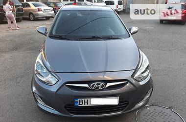 Седан Hyundai Accent 2011 в 