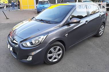 Седан Hyundai Accent 2011 в 