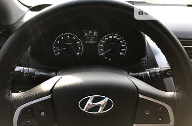 Хетчбек Hyundai Accent 2012 в 