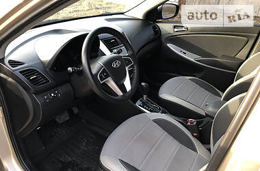 Хетчбек Hyundai Accent 2012 в 
