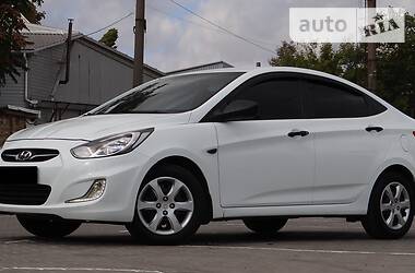 Седан Hyundai Accent 2013 в 