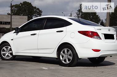 Седан Hyundai Accent 2013 в 