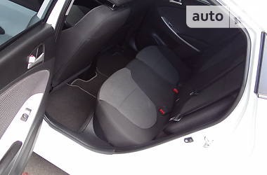 Седан Hyundai Accent 2013 в 