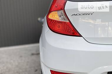Хетчбек Hyundai Accent 2015 в 
