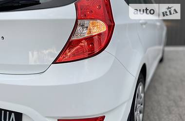Хетчбек Hyundai Accent 2015 в 