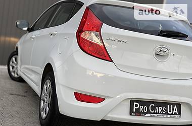 Хетчбек Hyundai Accent 2015 в 