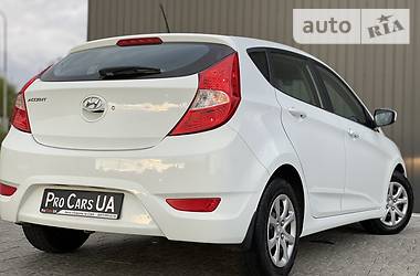 Хетчбек Hyundai Accent 2015 в 