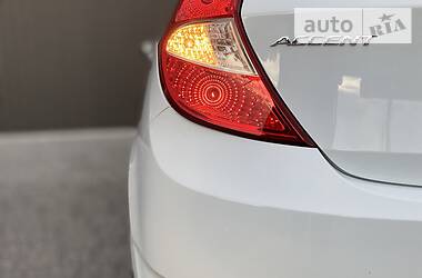 Хетчбек Hyundai Accent 2015 в 