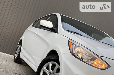 Хетчбек Hyundai Accent 2015 в 
