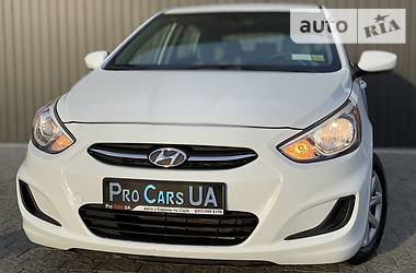 Хетчбек Hyundai Accent 2015 в 
