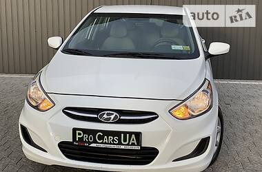 Хетчбек Hyundai Accent 2015 в 