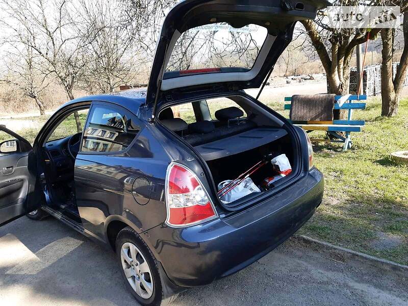 Хэтчбек Hyundai Accent 2006 в Ужгороде