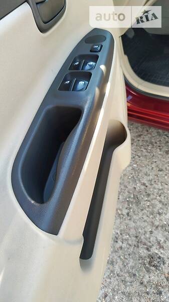 Седан Hyundai Accent 2008 в Конотопе
